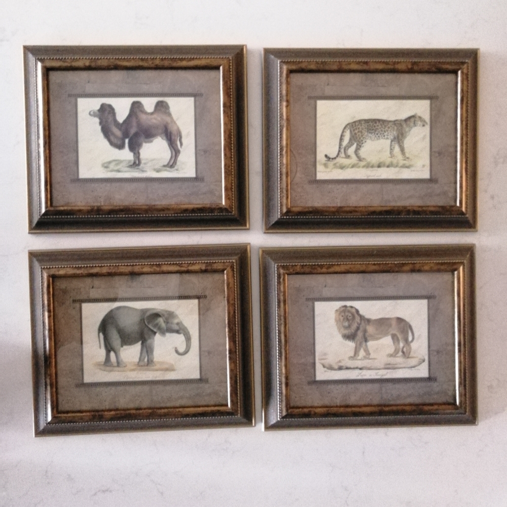 Wall decor set of pictures framed